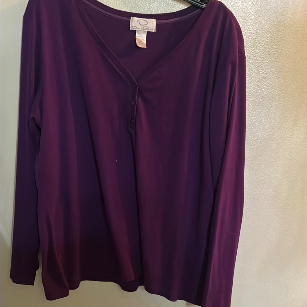 Plum Long-Sleeve V-Neck Henley Top